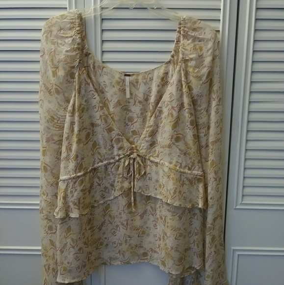 Free People Tops - Free People blouse with bell sleeves
